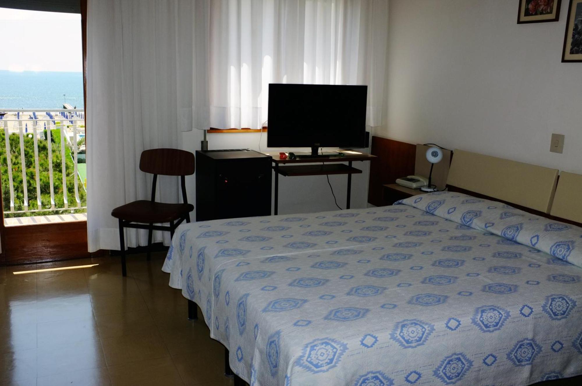 Hotel Reno Lido di Jesolo Exterior photo